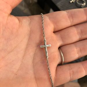 Horizontal cross necklace